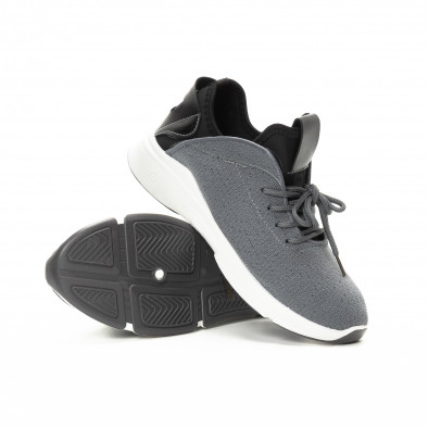 Ανδρικά αθλητικά παπούτσια σε γκρι και μαύρο από συνδυασμό υφασμάτων it221018-38 4