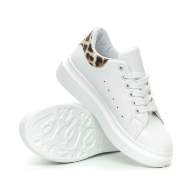 Γυναικεία λευκά sneakers με λεοπάρ λεπτομέρεια it150319-45 4