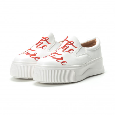 Slip- on γυναικεία λευκά sneakers με κόκκινη επιγραφή it250119-43 3