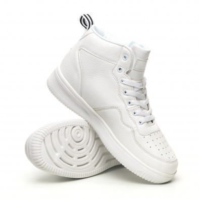 Ανδρικά ψηλά λευκά sneakers με Shagreen design it251019-17 4