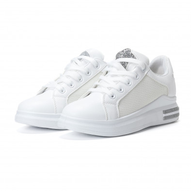 Γυναικεία λευκά sneakers από οικολογικό δέρμα με ασημένια αστεράκια  it240118-15 4