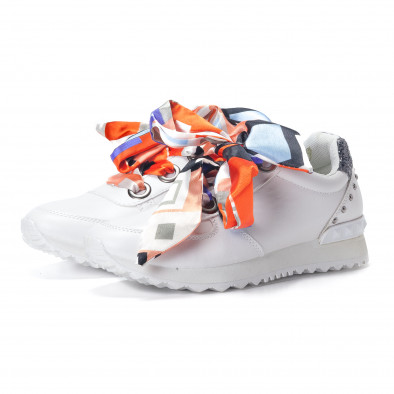 Γυναικεία λευκά αθλητικά παπούτσια από οικολογικό δέρμα με κορδόνια από σατέν it240118-8 4