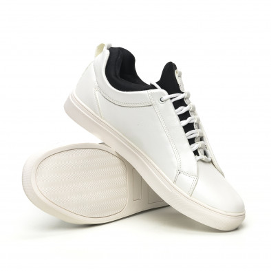 Ανδρικά λευκά sneakers με μαύρη λεπτομέρεια it051219-6 4