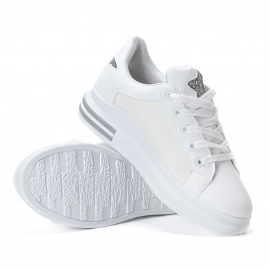 Γυναικεία λευκά sneakers από οικολογικό δέρμα με ασημένια αστεράκια  it240118-15 5
