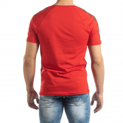 Ανδρική κόκκινη κοντομάνικη μπλούζα με λεπτομέρειες στα μανίκια it150419-79 4