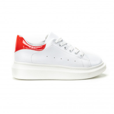 Γυναικεία λευκά sneakers με κόκκινη λεπτομέρεια it150818-36 2