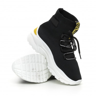 Γυναικεία μαύρα αθλητικά παπούτσια με κίτρινη λεπτομέρεια it130819-43 4