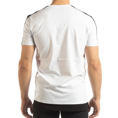 Ανδρική λευκή κοντομάνικη μπλούζα με μαύρες λεπτομέρειες it150419-84 4