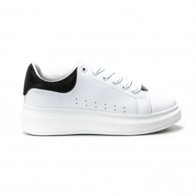 Γυναικεία λευκά sneakers με μαύρη λεπτομέρεια it150818-37 2
