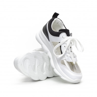 Γυναικεία αθλητικά παπούτσια με διαφάνιες σε λευκό και μαύρο 1065 it240419-56 4
