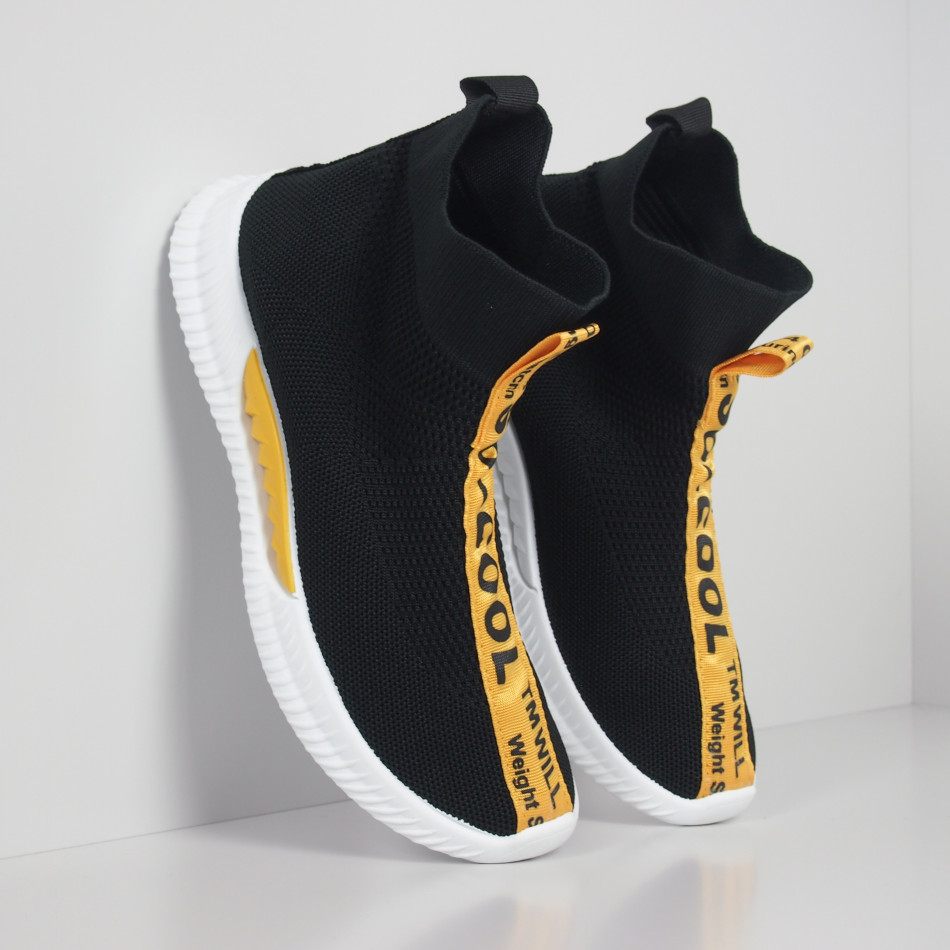 Ανδρικά slip-on μαύρα αθλητικά παπούτσια κάλτσα με κίτρινη επιγραφή it110919-2