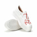 Slip- on γυναικεία λευκά sneakers με κόκκινη επιγραφή it250119-43 4