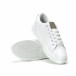 Γυναικεία λευκά sneakers με γυαλιστερή λεπτομέρεια it250119-97 4