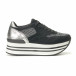 Γυναικεία μαύρα sneakers από οικολογικό σουέτ με ασπρόμαυρη πλατφόρμα it240118-42 3