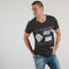 Ανδρική μαύρη κοντομάνικη μπλούζα με σχέδια tsf250518-61 2