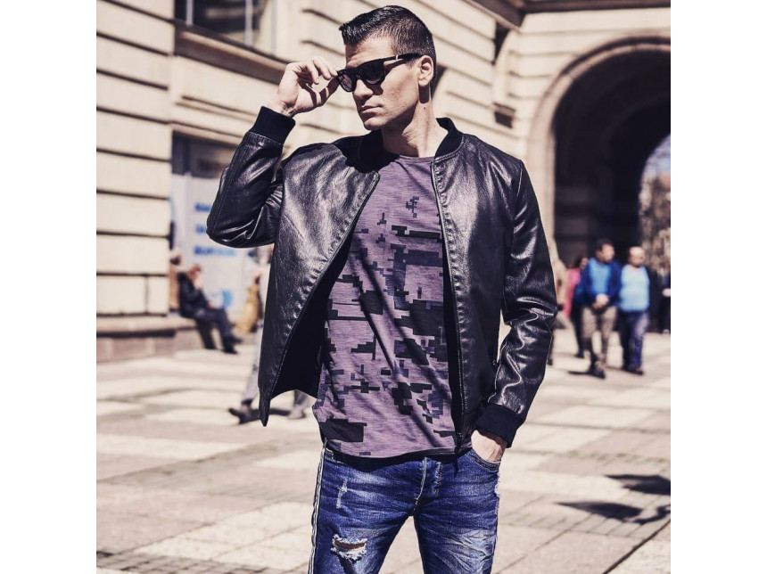 You аre not right if you didn't have at least one leather jacket in your life