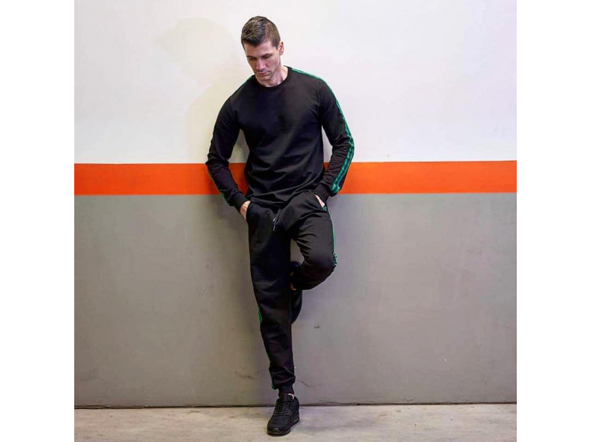 Needless is black in the wardrobe ever?